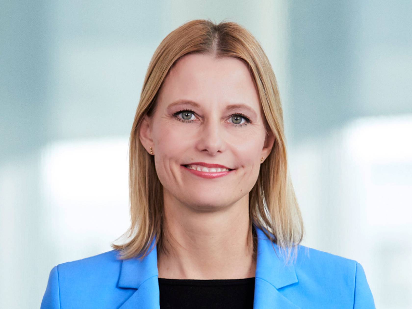 Linda Geronimo - Director Product Marketing Management Customer Success and Academy